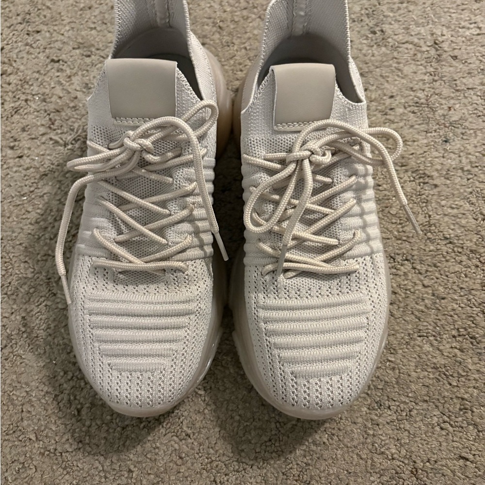 Cushionaire Apolo-T Sneaker